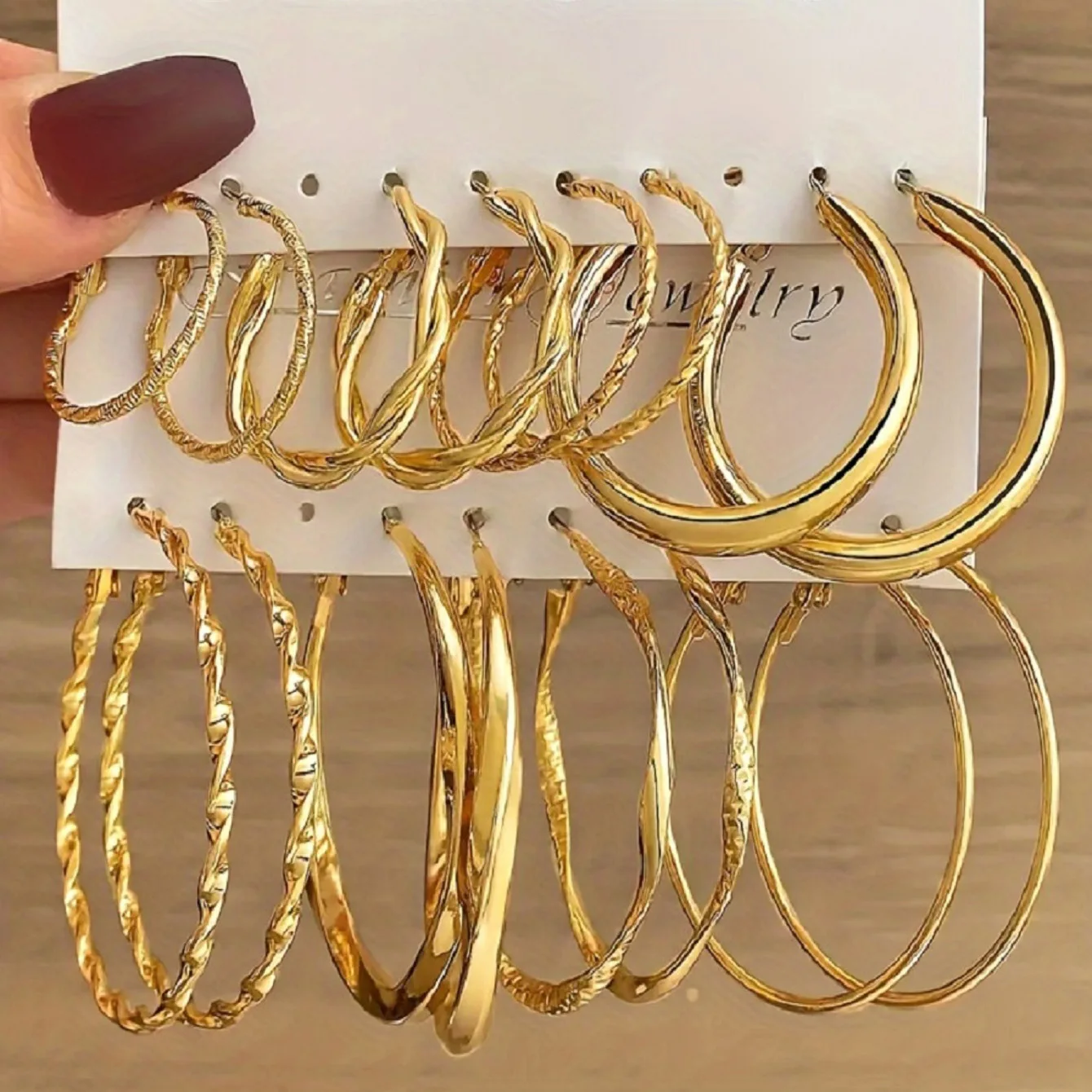 Modny klasyczny pierścionek Mobius kolczyki koła w kolorze złotym Retro geometryczny krzyż skręcony okrągły zestaw kolczyków dam